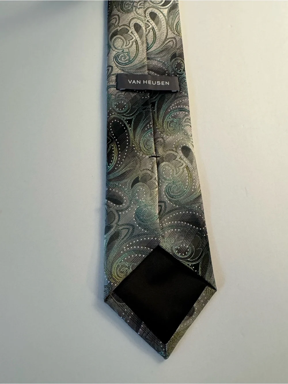 Van Heusen Green Black Gray White 100% Silk Neck Tie